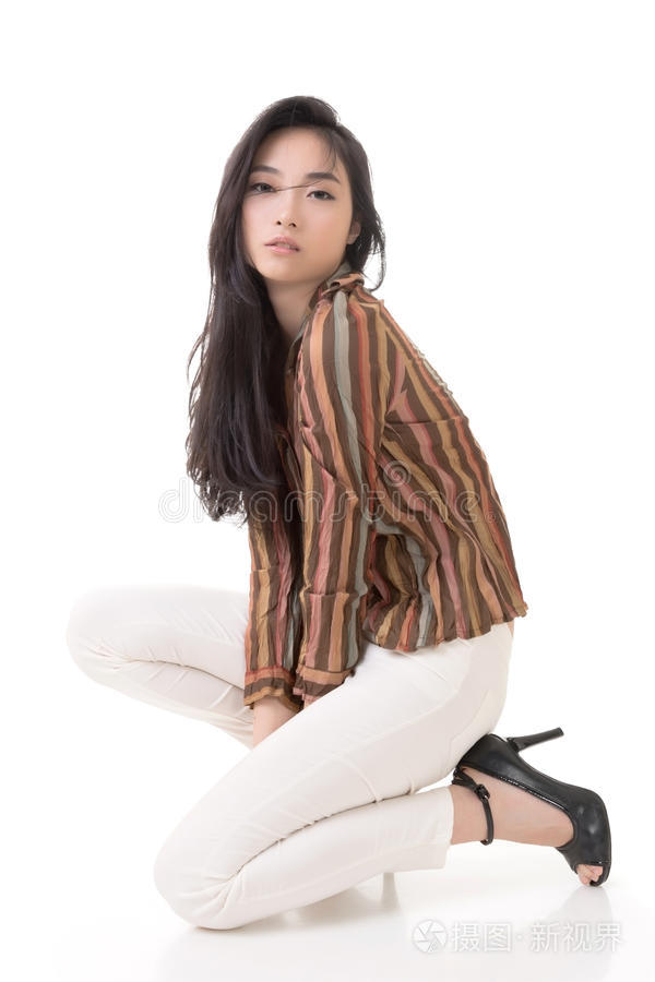 37间房主播跳舞 暗夜电影